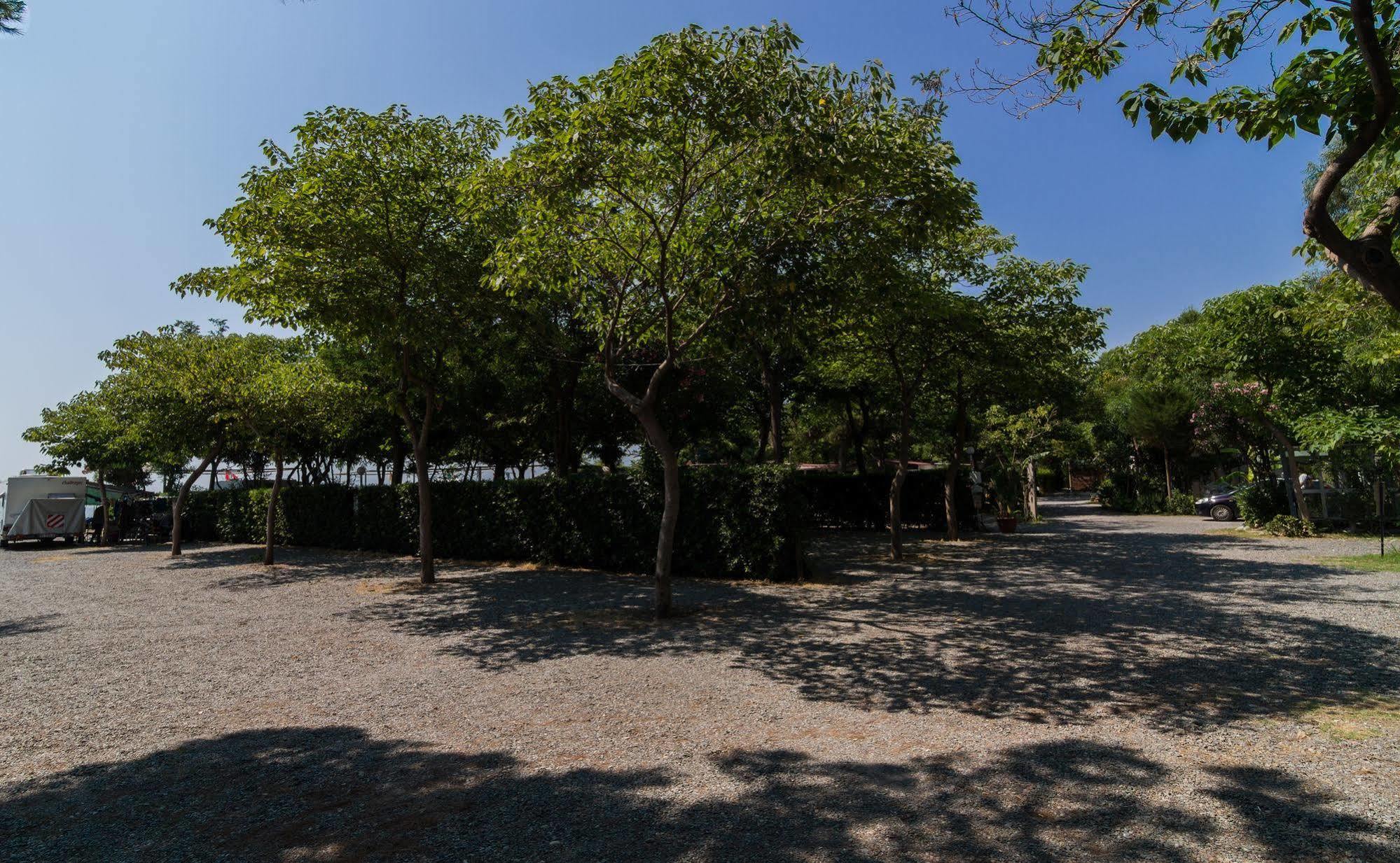 Camping La Focetta Sicula Sant'Alessio Siculo Exterior photo